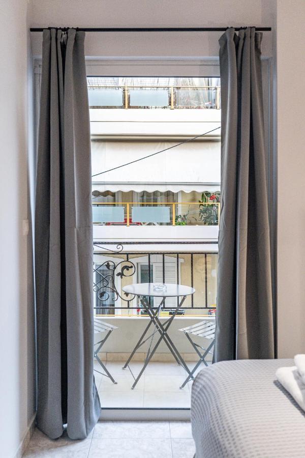Per56 By Smart Cozy Suites - Right Next To The Metro - Parking - Available 24Hr Athena Bagian luar foto